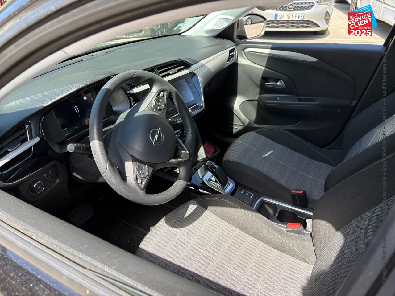Véhicule d'occasion OPEL CORSA CORSA-E 136CH EDITION chez Opel Besançon