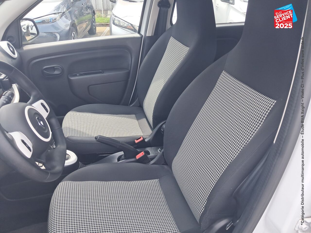 Véhicule d'occasion RENAULT TWINGO E-TECH ELECTRIC LIFE R80 ACHAT INTEGRAL - 21MY chez Nissan Thionville