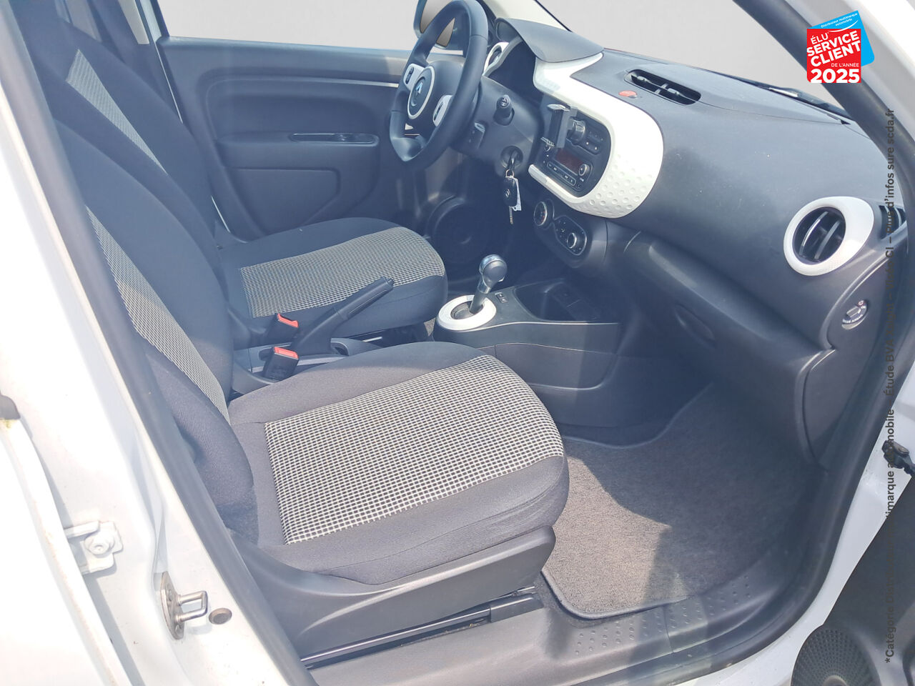Véhicule d'occasion RENAULT TWINGO E-TECH ELECTRIC LIFE R80 ACHAT INTEGRAL - 21MY chez Nissan Thionville
