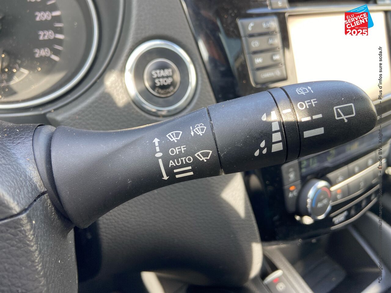 Véhicule d'occasion NISSAN QASHQAI 1.5 DCI 110CH N-CONNECTA TPANO GPS CAMERA chez Nissan Qashqai occasion