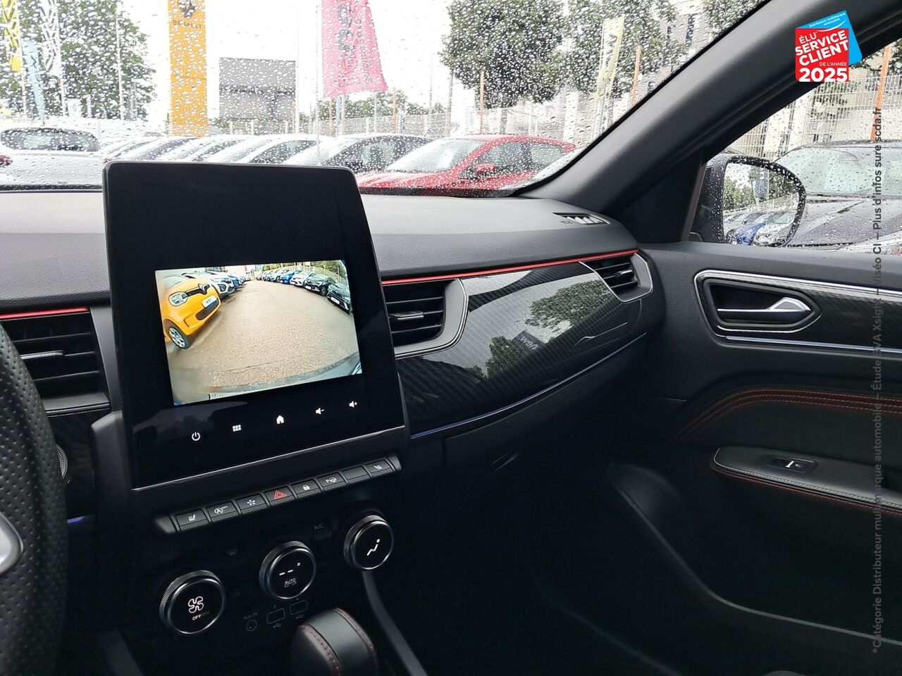 Véhicule d'occasion RENAULT ARKANA 1.3 TCE MILD HYBRID 160CH RS LINE EDC -22 chez Toyota Bar le Duc