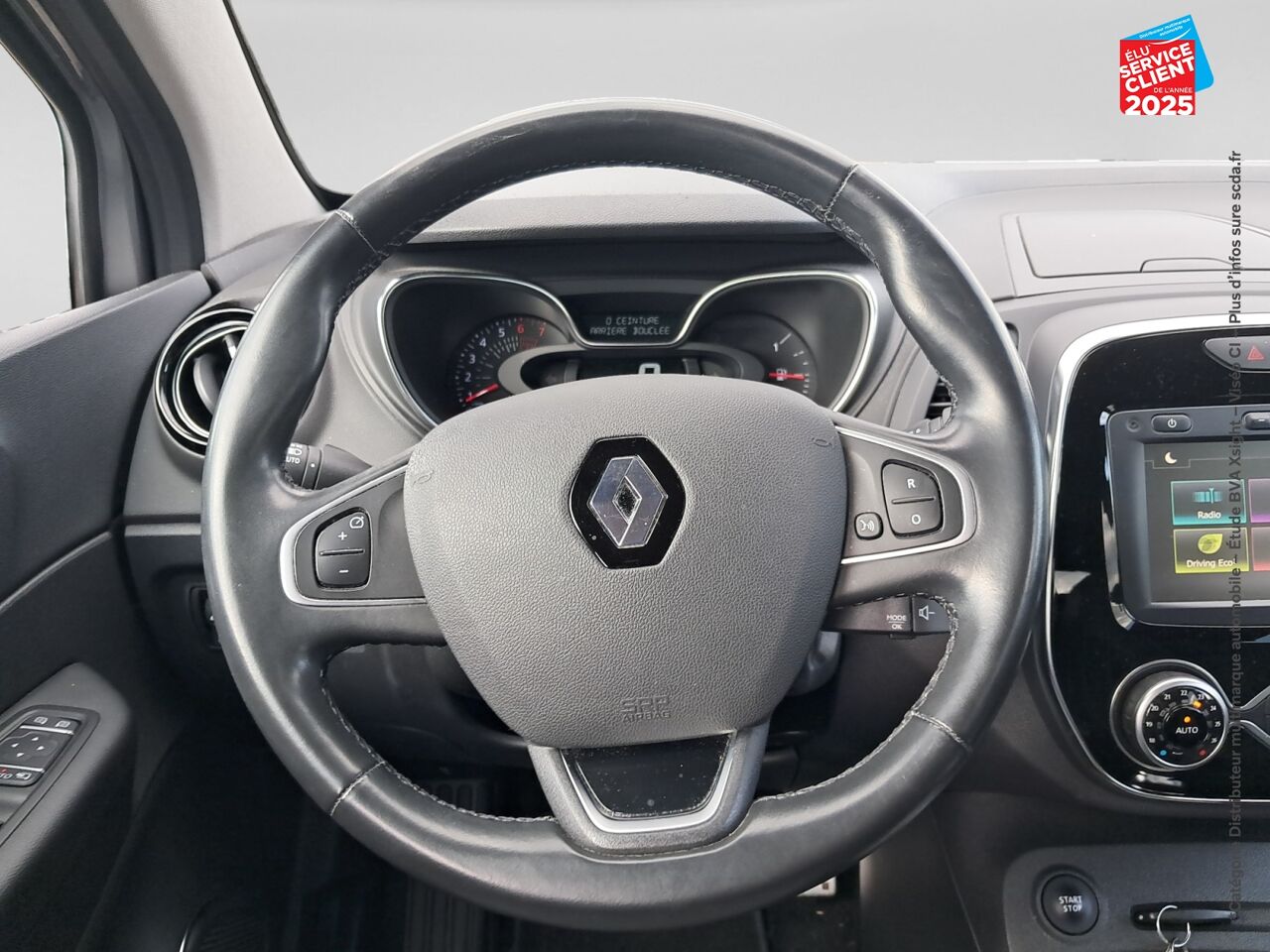 Véhicule d'occasion RENAULT CAPTUR 1.3 TCE 130CH FAP INTENS chez HESS Automobile