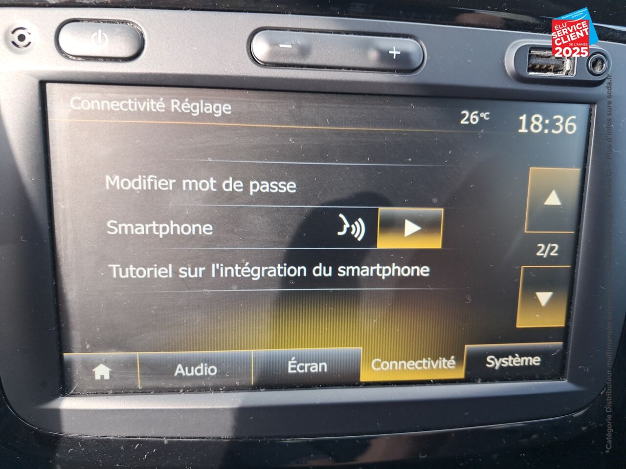 Véhicule d'occasion RENAULT CAPTUR 1.3 TCE 130CH FAP INTENS chez HESS Automobile