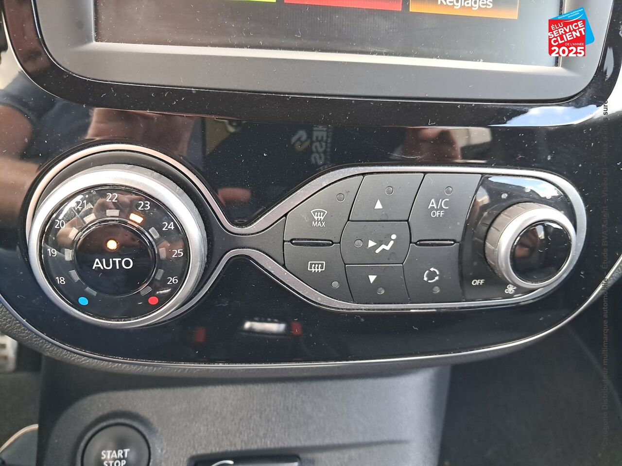 Véhicule d'occasion RENAULT CAPTUR 1.3 TCE 130CH FAP INTENS chez HESS Automobile