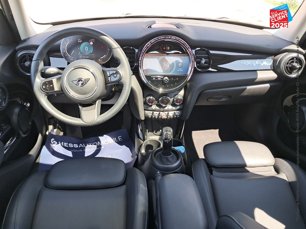 Véhicule d'occasion MINI MINI 5 PORTES COOPER 136CH EDITION CAMDEN BVA7 TOUVRANT SIEGE CHAUF GPS chez BMW Lons le Saunier