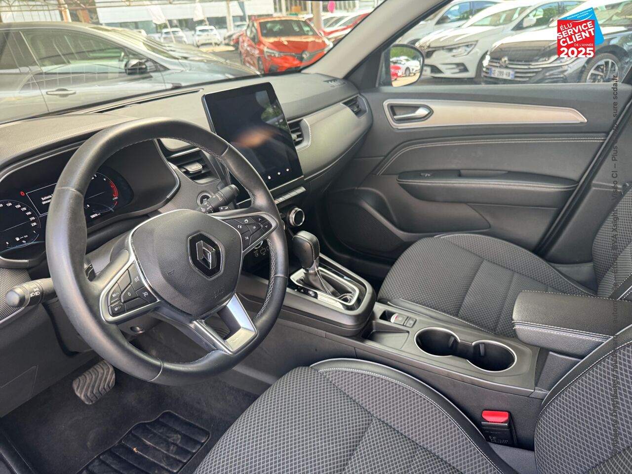 Véhicule d'occasion RENAULT ARKANA 1.3 TCE MILD HYBRID 140CH TECHNO EDC -22 chez HESS Automobile