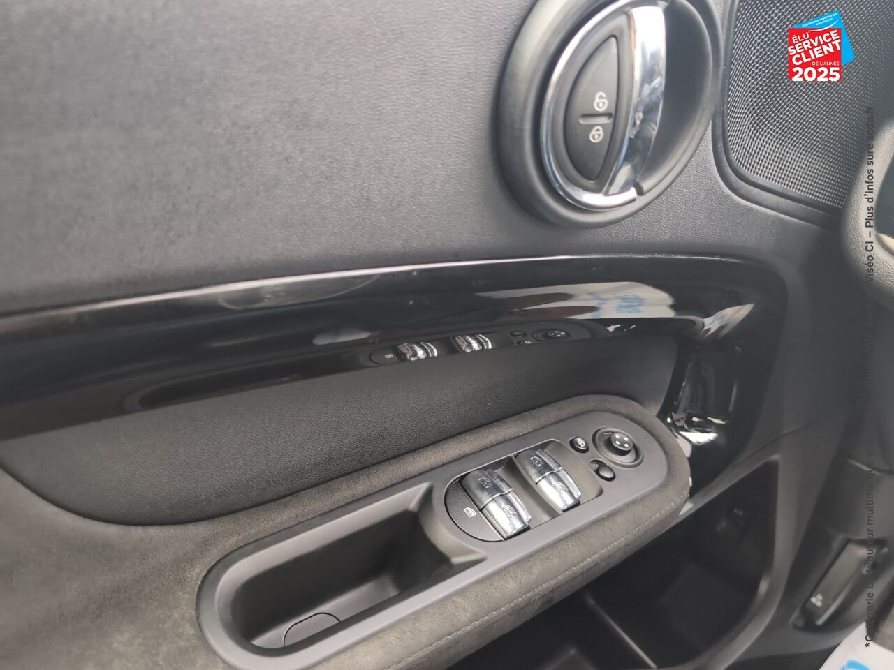 Véhicule d'occasion MINI COUNTRYMAN COOPER 136CH NORTHWOOD TPANO SIEGES CUIR CAMERA chez BMW Pontarlier