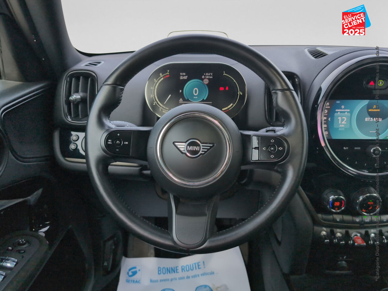 Véhicule d'occasion MINI COUNTRYMAN COOPER 136CH NORTHWOOD TPANO SIEGES CUIR CAMERA chez BMW Pontarlier
