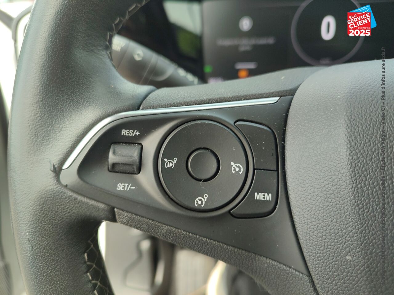 Véhicule d'occasion OPEL MOKKA 1.2 TURBO 136CH ELEGANCE GPS CAMERA chez Peugeot Charleville