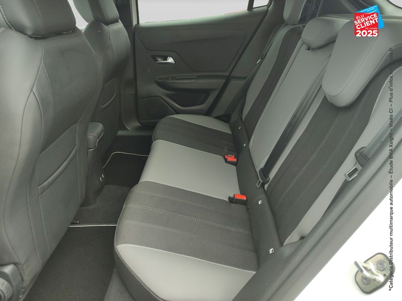 Véhicule d'occasion OPEL MOKKA 1.2 TURBO 136CH ELEGANCE GPS CAMERA chez Peugeot Charleville