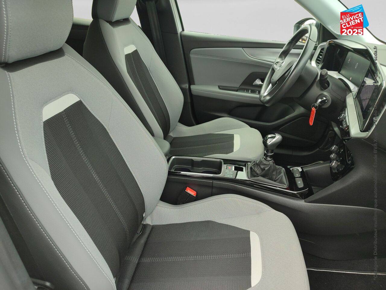 Véhicule d'occasion OPEL MOKKA 1.2 TURBO 136CH ELEGANCE GPS CAMERA chez Peugeot Charleville