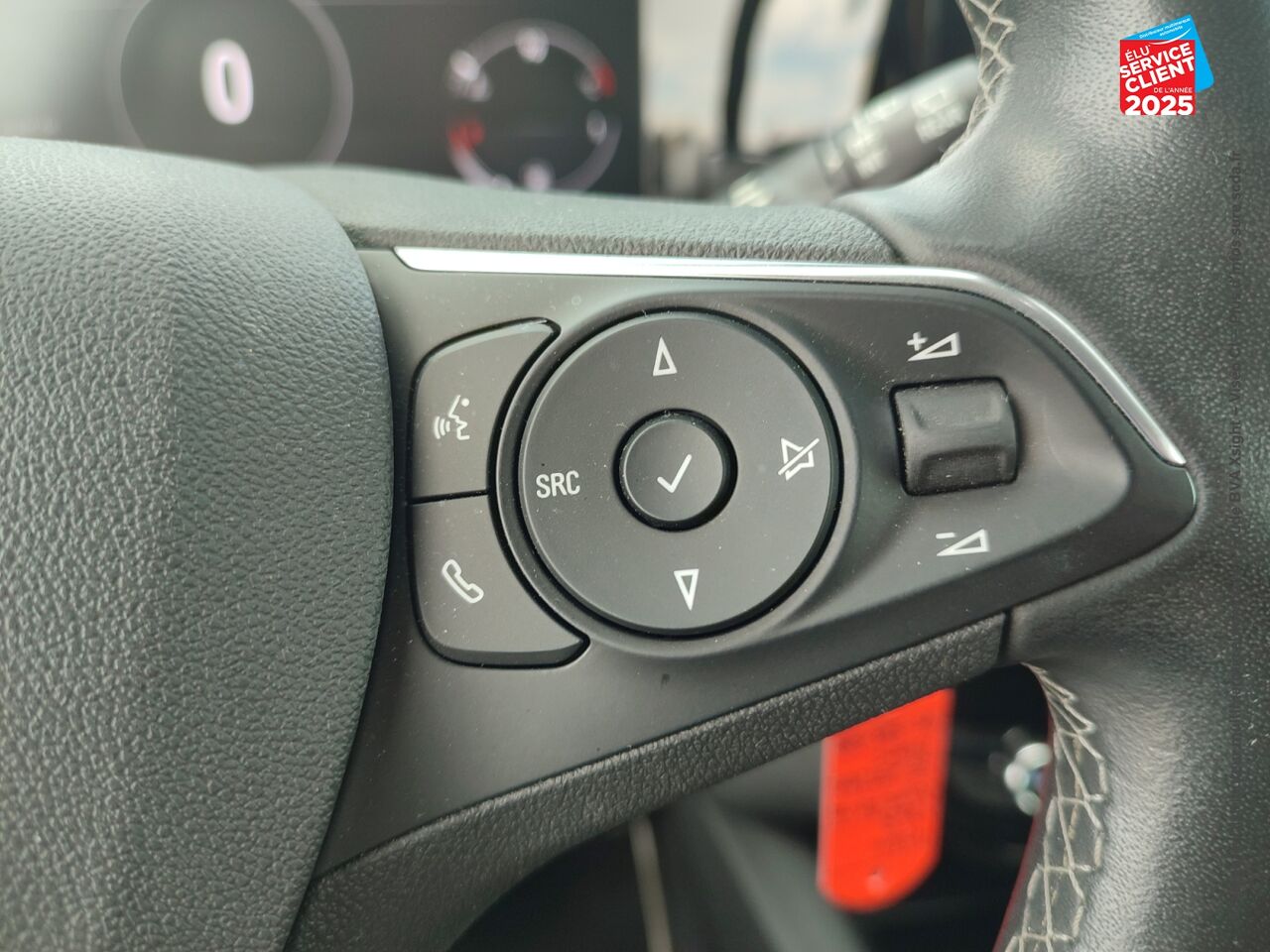 Véhicule d'occasion OPEL MOKKA 1.2 TURBO 136CH ELEGANCE GPS CAMERA chez Peugeot Charleville