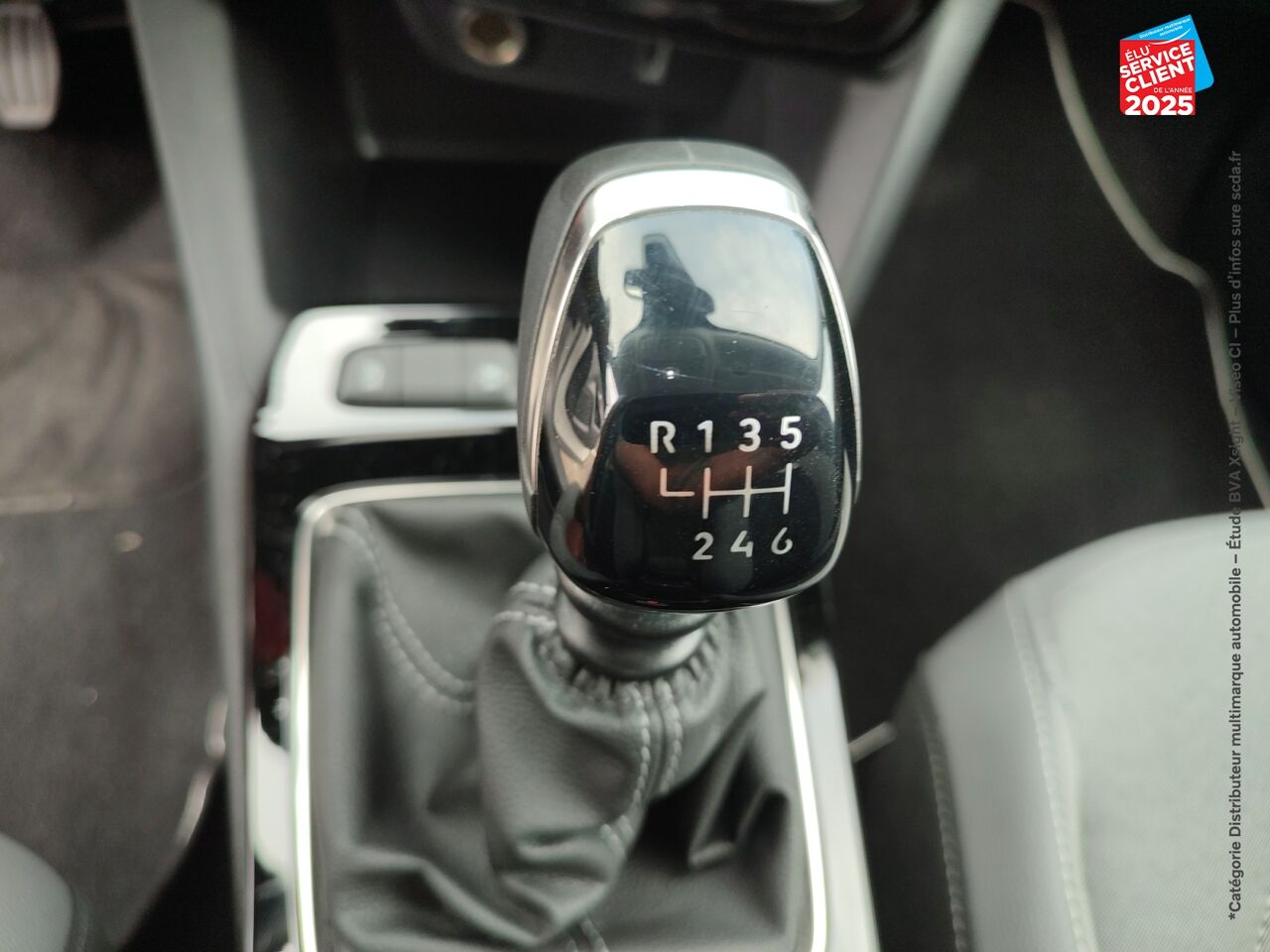 Véhicule d'occasion OPEL MOKKA 1.2 TURBO 136CH ELEGANCE GPS CAMERA chez Peugeot Charleville