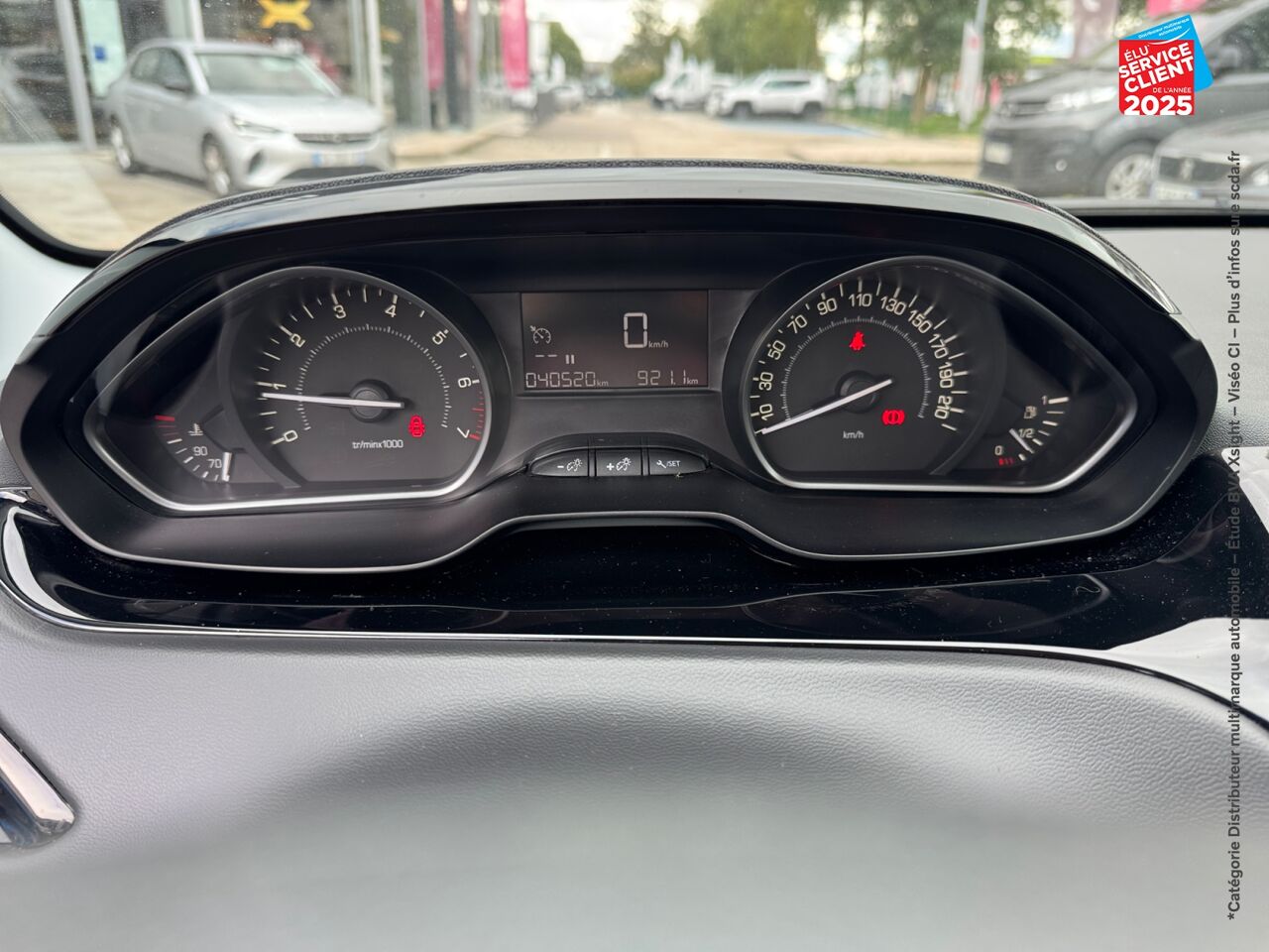 chez Peugeot Reims