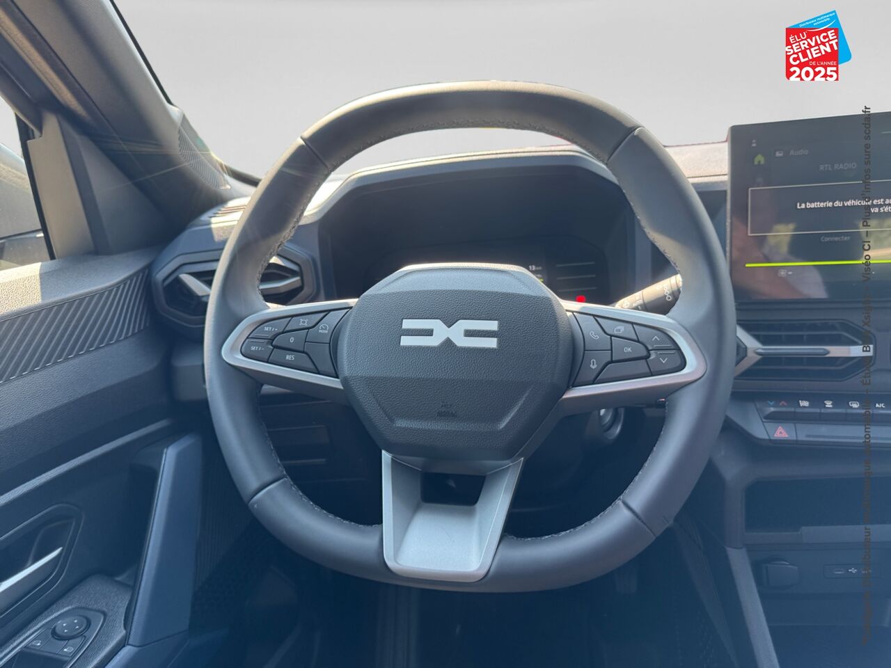 Véhicule d'occasion DACIA DUSTER 1.6 HYBRID 140CH EXPRESSION 4X2 chez Renault Colmar