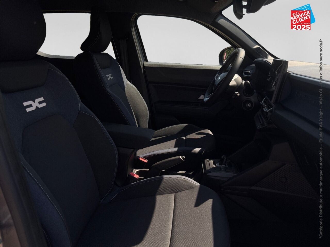 Véhicule d'occasion DACIA DUSTER 1.6 HYBRID 140CH EXPRESSION 4X2 chez Renault Colmar