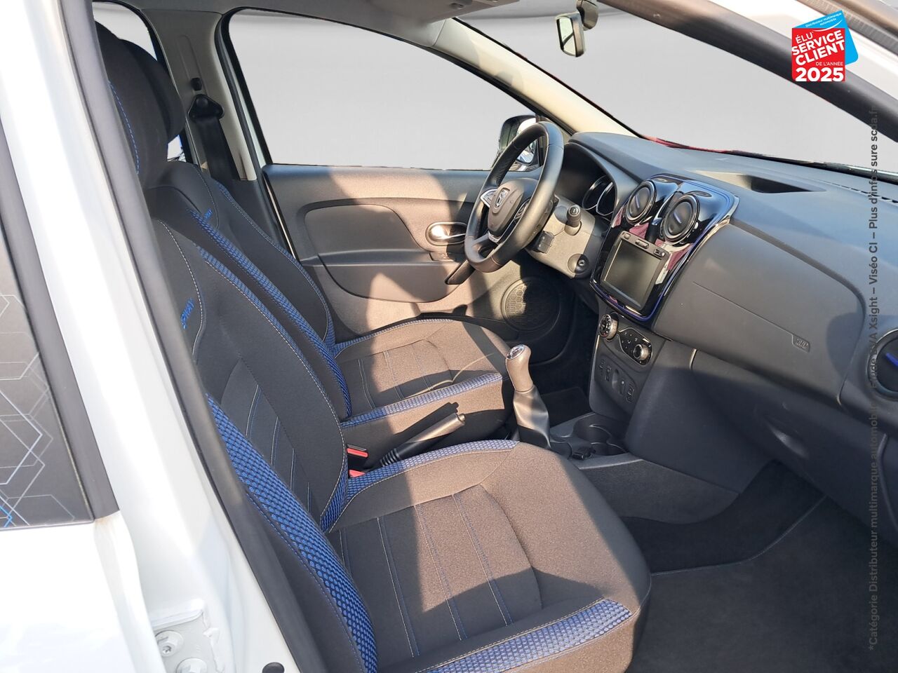 Véhicule d'occasion DACIA SANDERO 1.0 TCE 100CH 15 ANS chez Toyota Saint Dizier