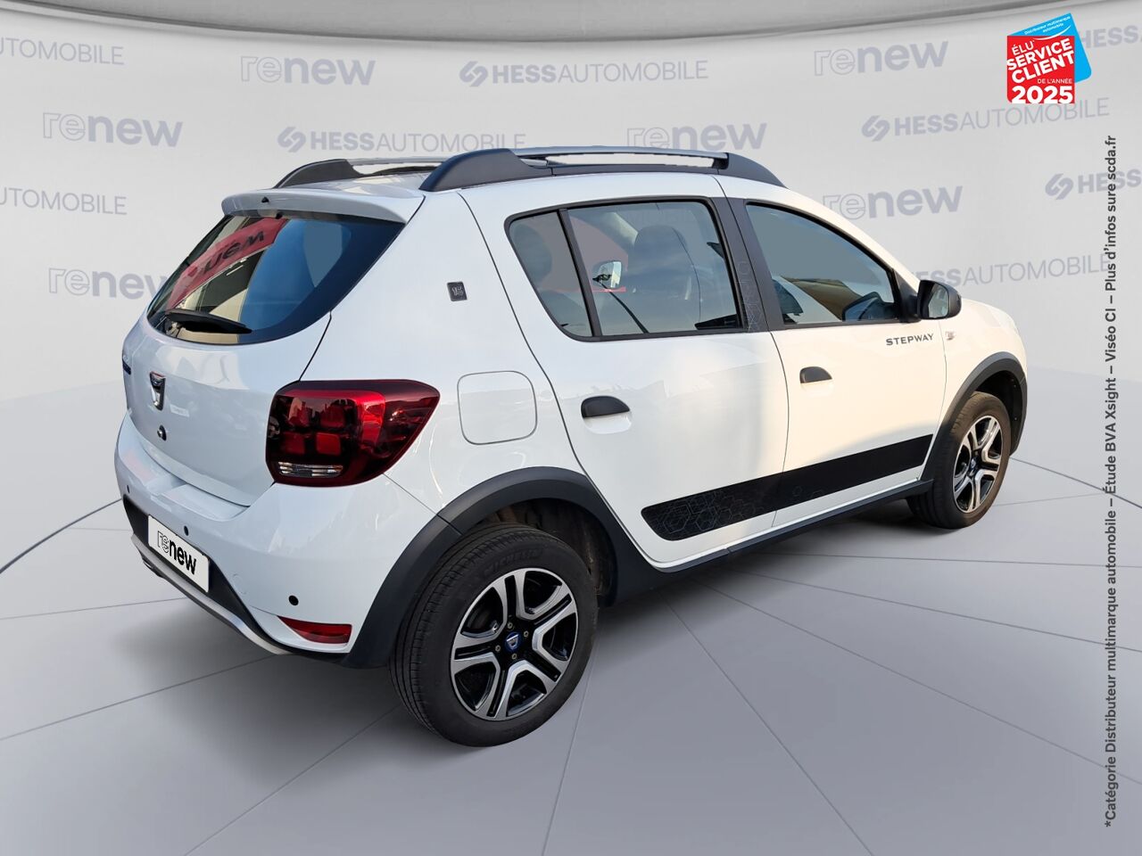 Véhicule d'occasion DACIA SANDERO 1.0 TCE 100CH 15 ANS chez Toyota Saint Dizier
