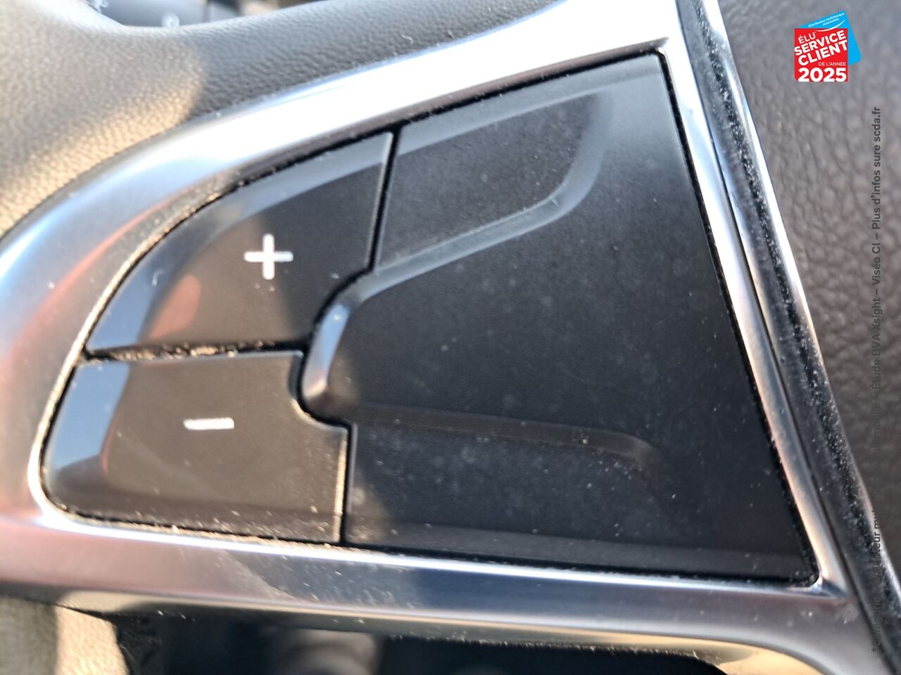 Véhicule d'occasion DACIA SANDERO 1.0 TCE 100CH 15 ANS chez Toyota Saint Dizier
