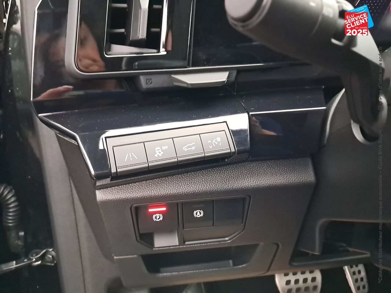 Véhicule d'occasion RENAULT ESPACE 1.2 E-TECH FULL HYBRID 200CH ESPRIT ALPINE SIEGES CHAUF VOLANT CHAUF chez Toyota Thionville