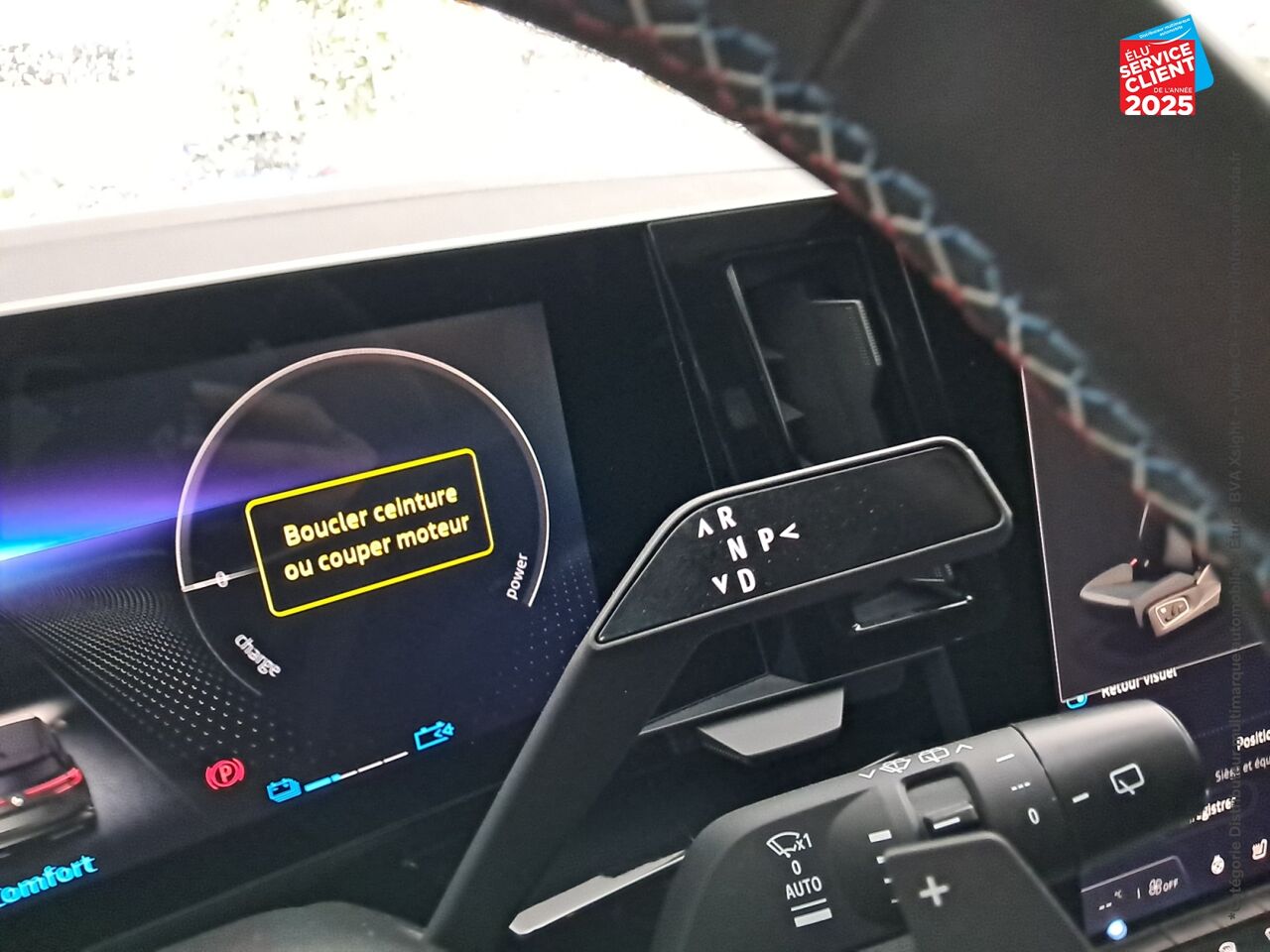Véhicule d'occasion RENAULT ESPACE 1.2 E-TECH FULL HYBRID 200CH ESPRIT ALPINE SIEGES CHAUF VOLANT CHAUF chez Toyota Thionville