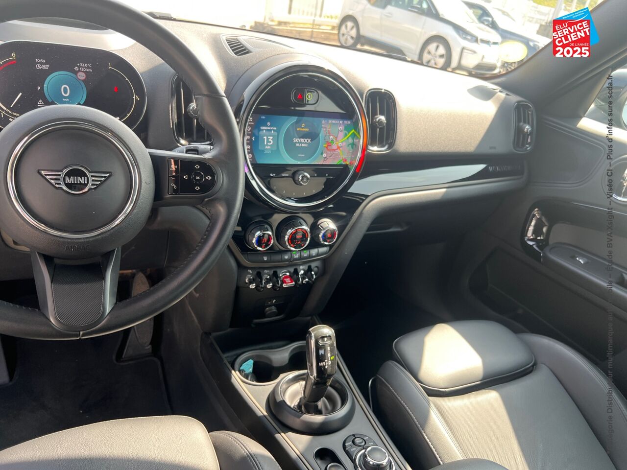 Véhicule d'occasion MINI COUNTRYMAN COOPER D 150CH NORTHWOOD BVA8 CAMERA GPS chez Toyota Bar le Duc
