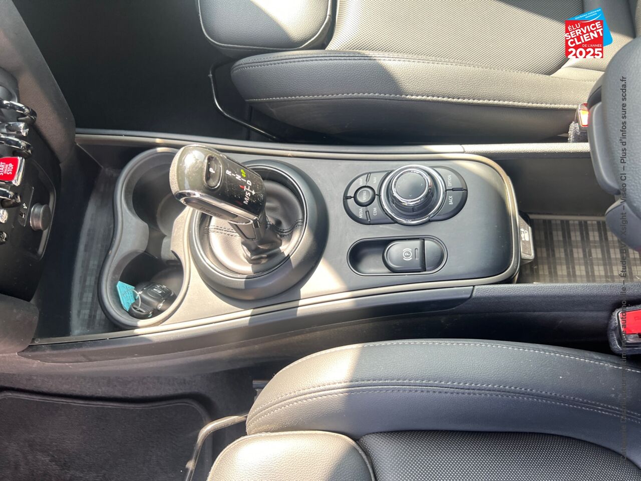 Véhicule d'occasion MINI COUNTRYMAN COOPER D 150CH NORTHWOOD BVA8 CAMERA GPS chez Toyota Bar le Duc