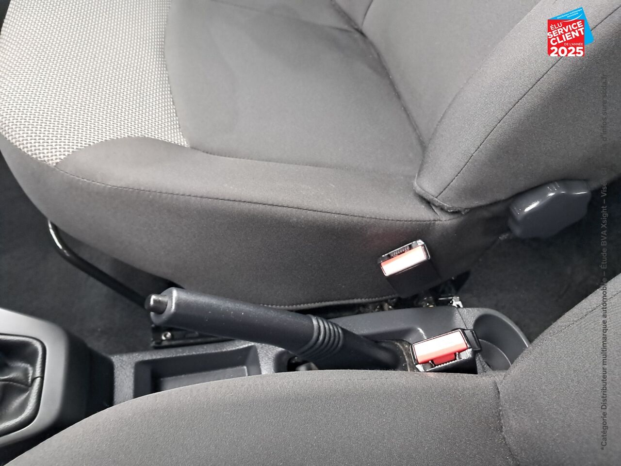 Véhicule d'occasion DACIA LODGY 1.3 TCE 100CH FAP ESSENTIEL 7 PLACES - 20 5CV chez Toyota Sarreguemines