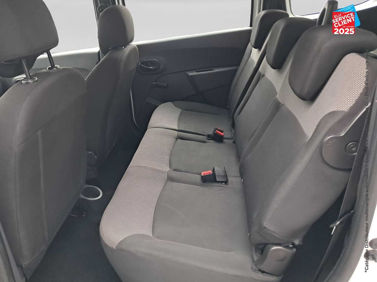 Véhicule d'occasion DACIA LODGY 1.3 TCE 100CH FAP ESSENTIEL 7 PLACES - 20 5CV chez Toyota Sarreguemines