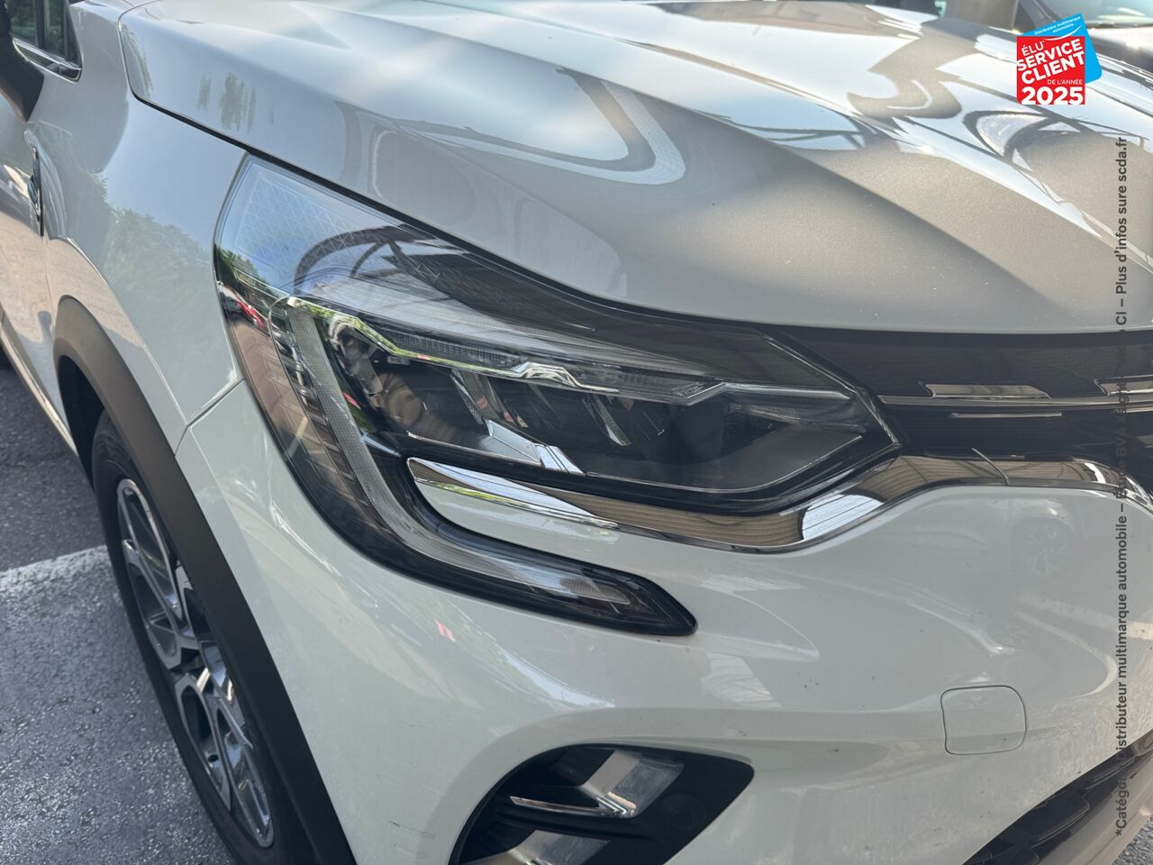 Véhicule d'occasion RENAULT CAPTUR 1.6 E-TECH HYBRIDE 145CH INTENS -21 chez Nissan Montbéliard