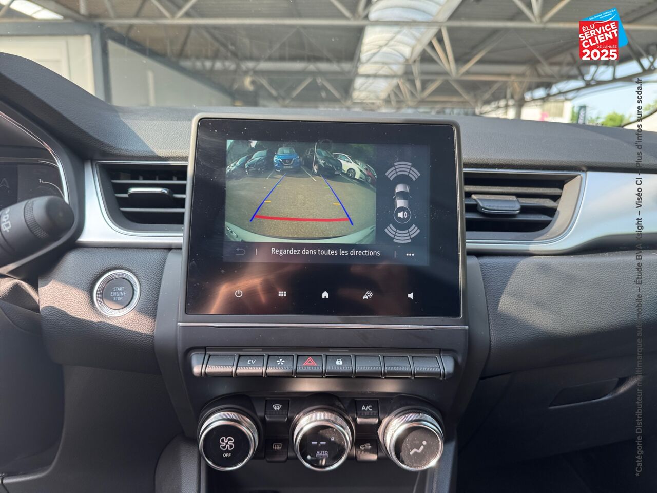 Véhicule d'occasion RENAULT CAPTUR 1.6 E-TECH HYBRIDE 145CH INTENS -21 chez Nissan Montbéliard