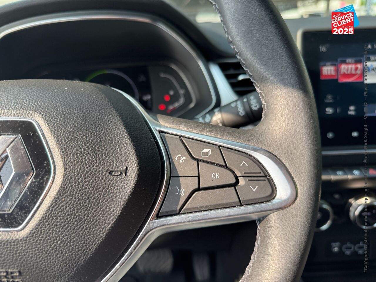 Véhicule d'occasion RENAULT CAPTUR 1.6 E-TECH HYBRIDE 145CH INTENS -21 chez Nissan Montbéliard