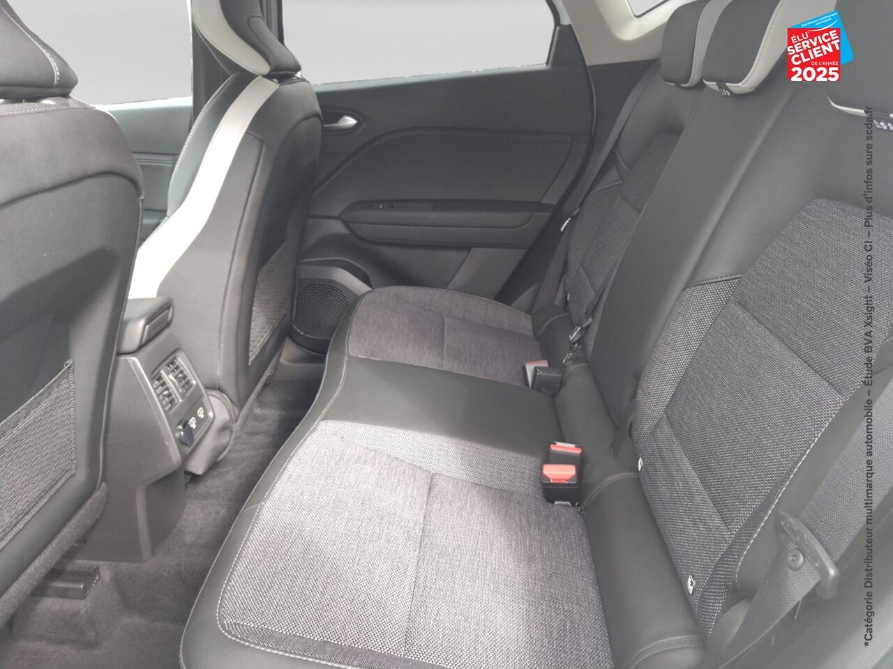 Véhicule d'occasion RENAULT CAPTUR 1.3 TCE MILD HYBRID 140CH TECHNO CAMERA GPS chez Nissan Montbéliard