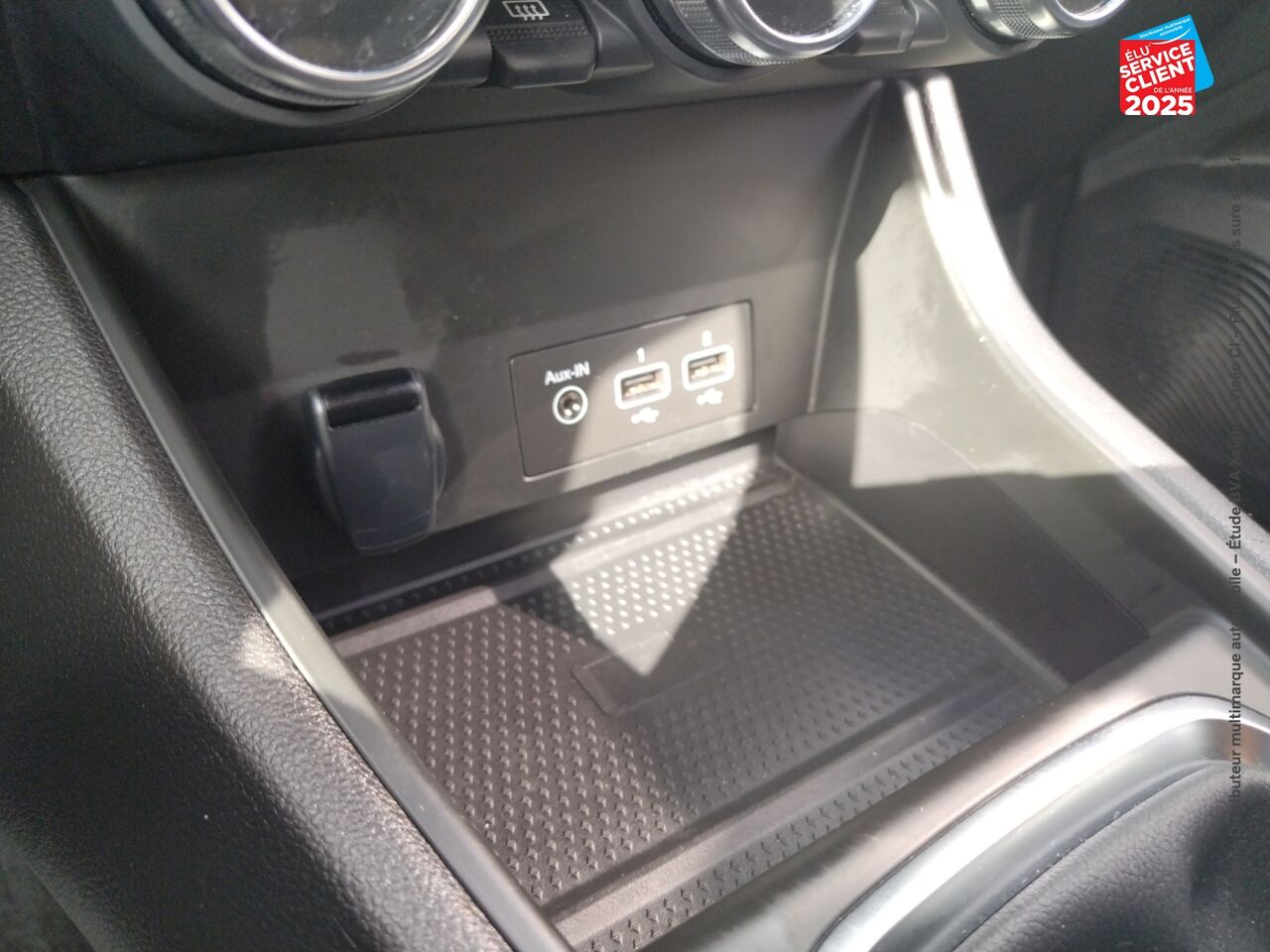 Véhicule d'occasion RENAULT CAPTUR 1.3 TCE MILD HYBRID 140CH TECHNO CAMERA GPS chez Nissan Montbéliard