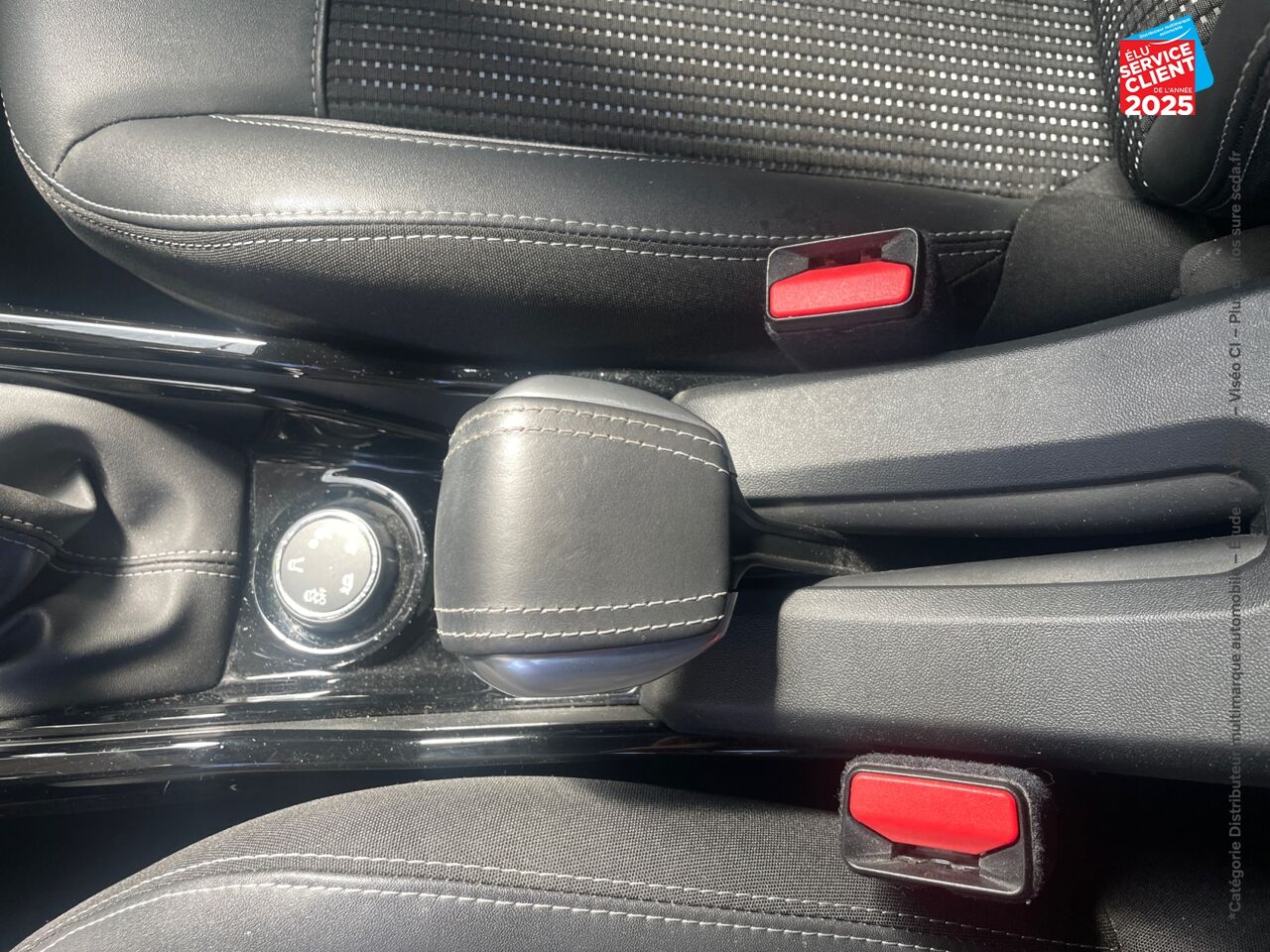 Véhicule d'occasion PEUGEOT 2008 1.2 PURETECH 130CH E6.C ALLURE SS chez Toyota Thionville