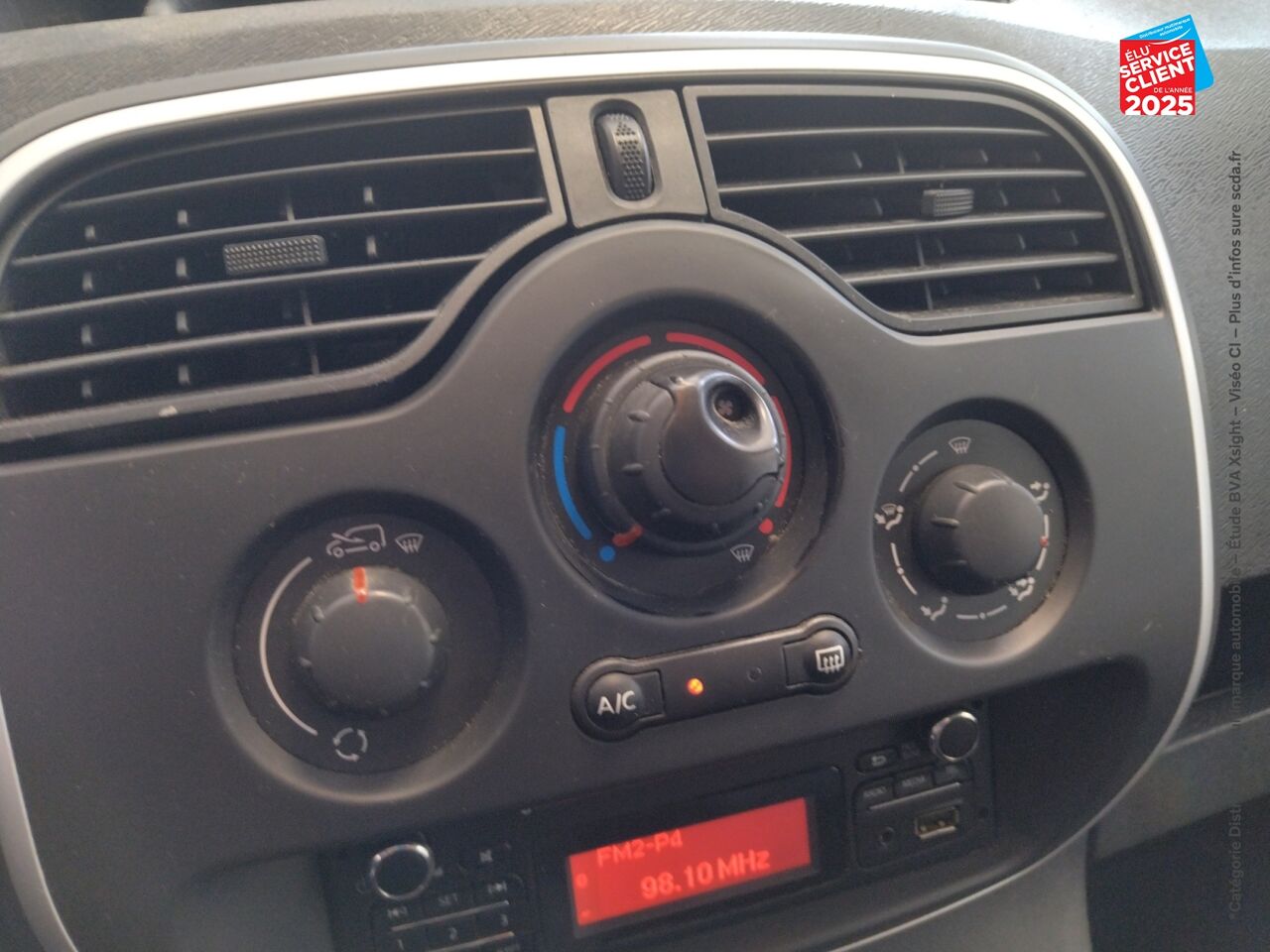 Véhicule d'occasion RENAULT KANGOO EXPRESS 1.5 DCI 90CH GRAND CONFORT chez Toyota Thionville