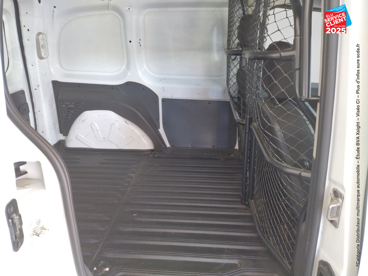 Véhicule d'occasion RENAULT KANGOO EXPRESS 1.5 DCI 90CH GRAND CONFORT chez Toyota Thionville