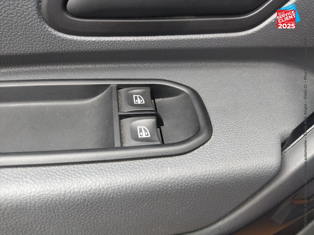 Véhicule d'occasion DACIA DUSTER 1.6 SCE 115CH ESSENTIEL 4X2 chez Toyota Saint Dizier