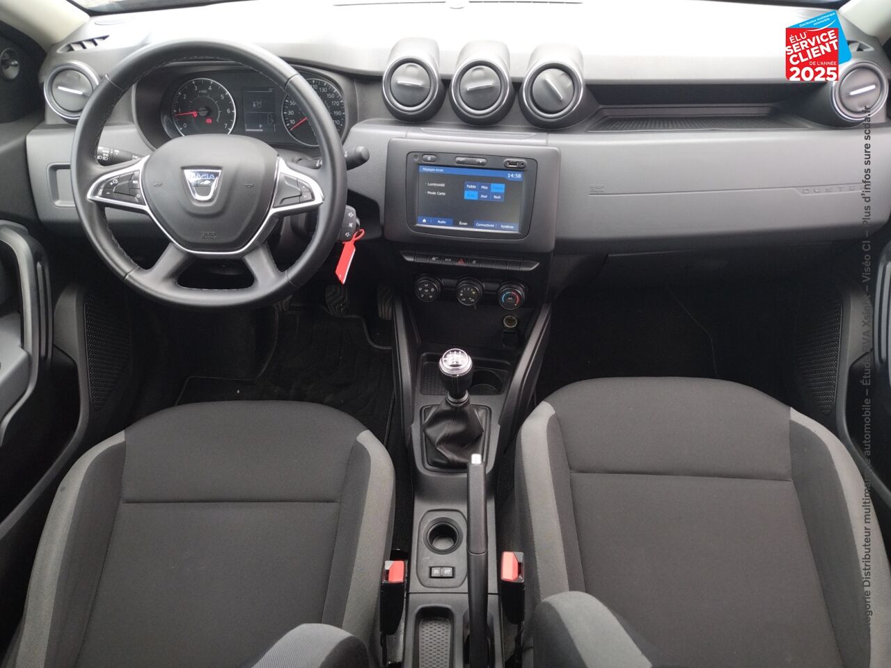 Véhicule d'occasion DACIA DUSTER 1.6 SCE 115CH ESSENTIEL 4X2 chez Toyota Saint Dizier