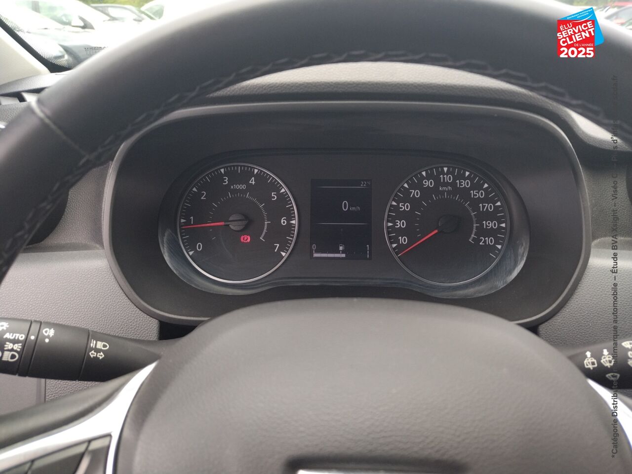 Véhicule d'occasion DACIA DUSTER 1.6 SCE 115CH ESSENTIEL 4X2 chez Toyota Saint Dizier