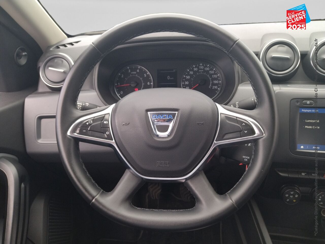 Véhicule d'occasion DACIA DUSTER 1.6 SCE 115CH ESSENTIEL 4X2 chez Toyota Saint Dizier