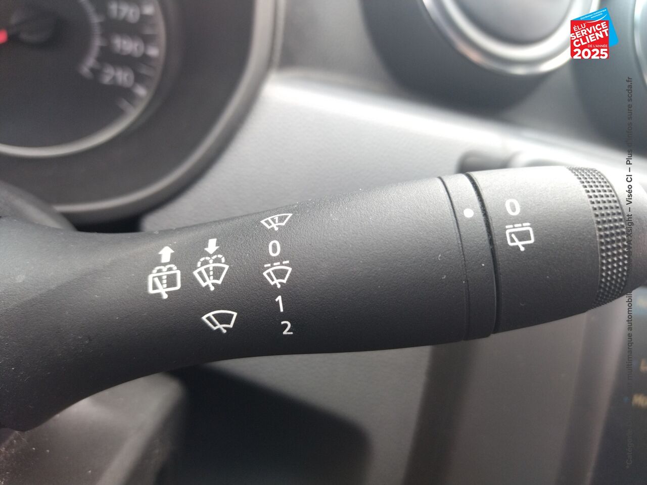 Véhicule d'occasion DACIA DUSTER 1.6 SCE 115CH ESSENTIEL 4X2 chez Toyota Saint Dizier