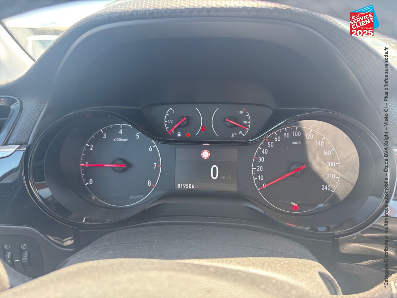 Véhicule d'occasion OPEL CORSA 1.2 75CH ELEGANCE BUSINESS GPS CARPLAY chez Opel Dijon