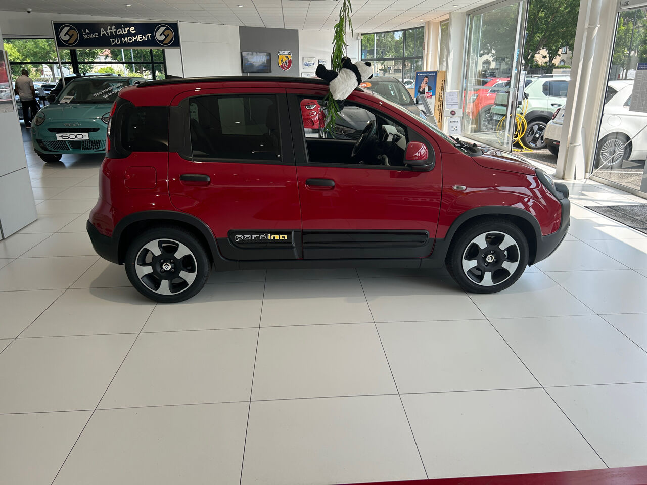 Véhicule d'occasion FIAT PANDA CLASSIC 1.0 70CH BSG SS PANDINA chez Hyundai Chalons