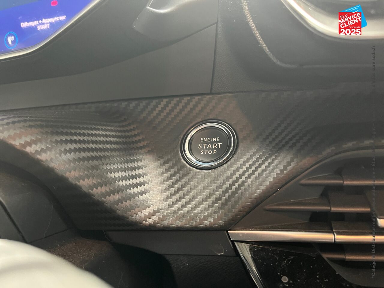 Véhicule d'occasion PEUGEOT 208 1.2 PURETECH 100CH SS ALLURE 118G chez Dacia Saverne