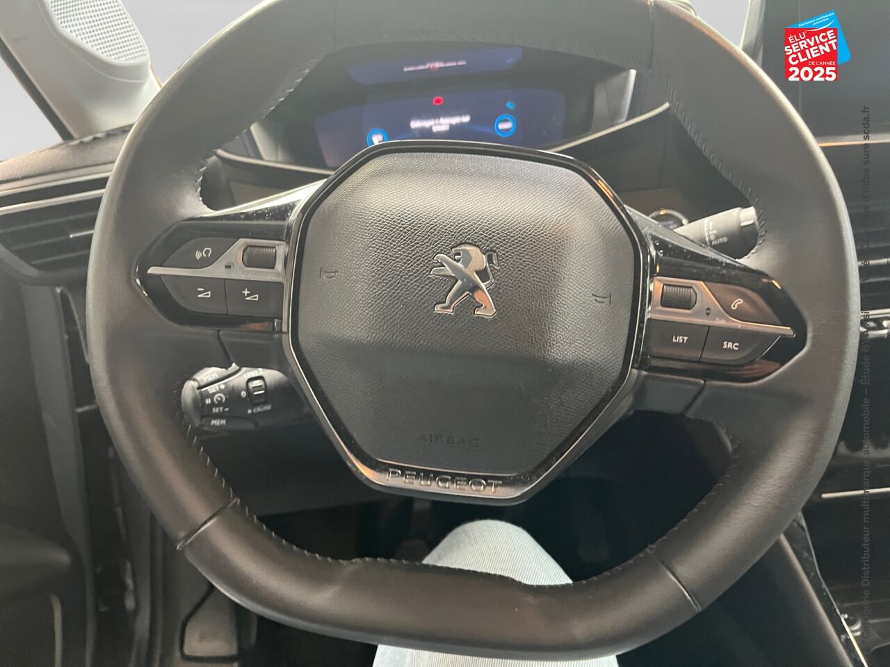 Véhicule d'occasion PEUGEOT 208 1.2 PURETECH 100CH SS ALLURE 118G chez Dacia Saverne