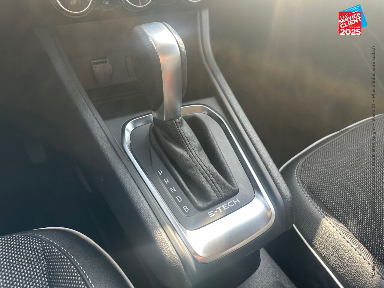 Véhicule d'occasion RENAULT CAPTUR 1.6 E-TECH HYBRIDE 145CH TECHNO FAST TRACK chez Dacia Strasbourg