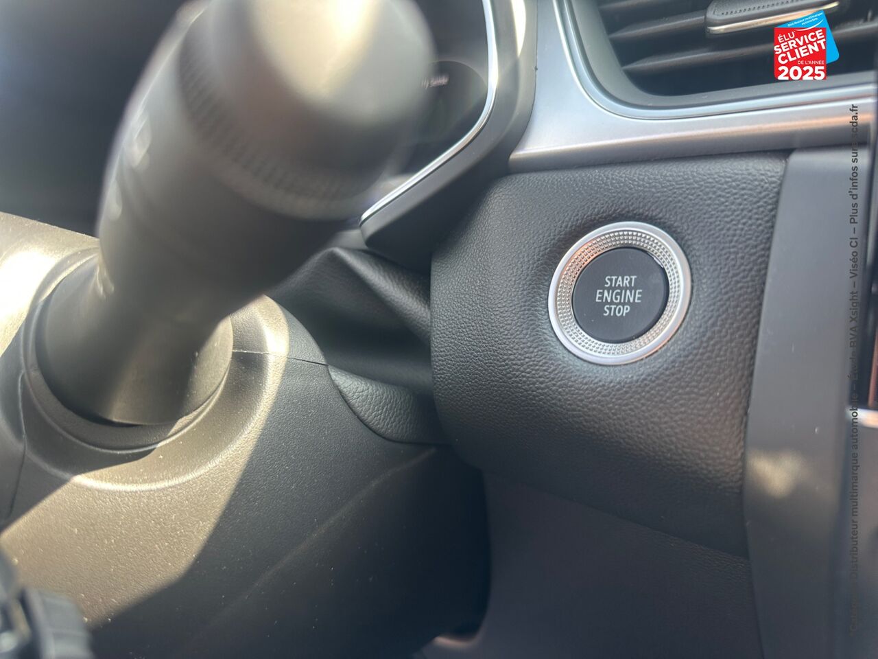Véhicule d'occasion RENAULT CAPTUR 1.6 E-TECH HYBRIDE 145CH TECHNO FAST TRACK chez Dacia Strasbourg