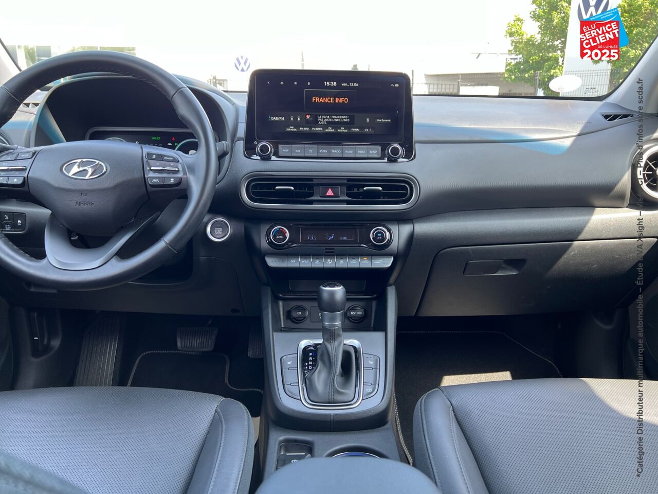 Véhicule d'occasion HYUNDAI KONA 1.6 GDI 141CH HYBRID EXECUTIVE DCT-6 SIEGES CHAUF/CUIR GPS CAMERA CARPLAY chez Hyundai Chalons