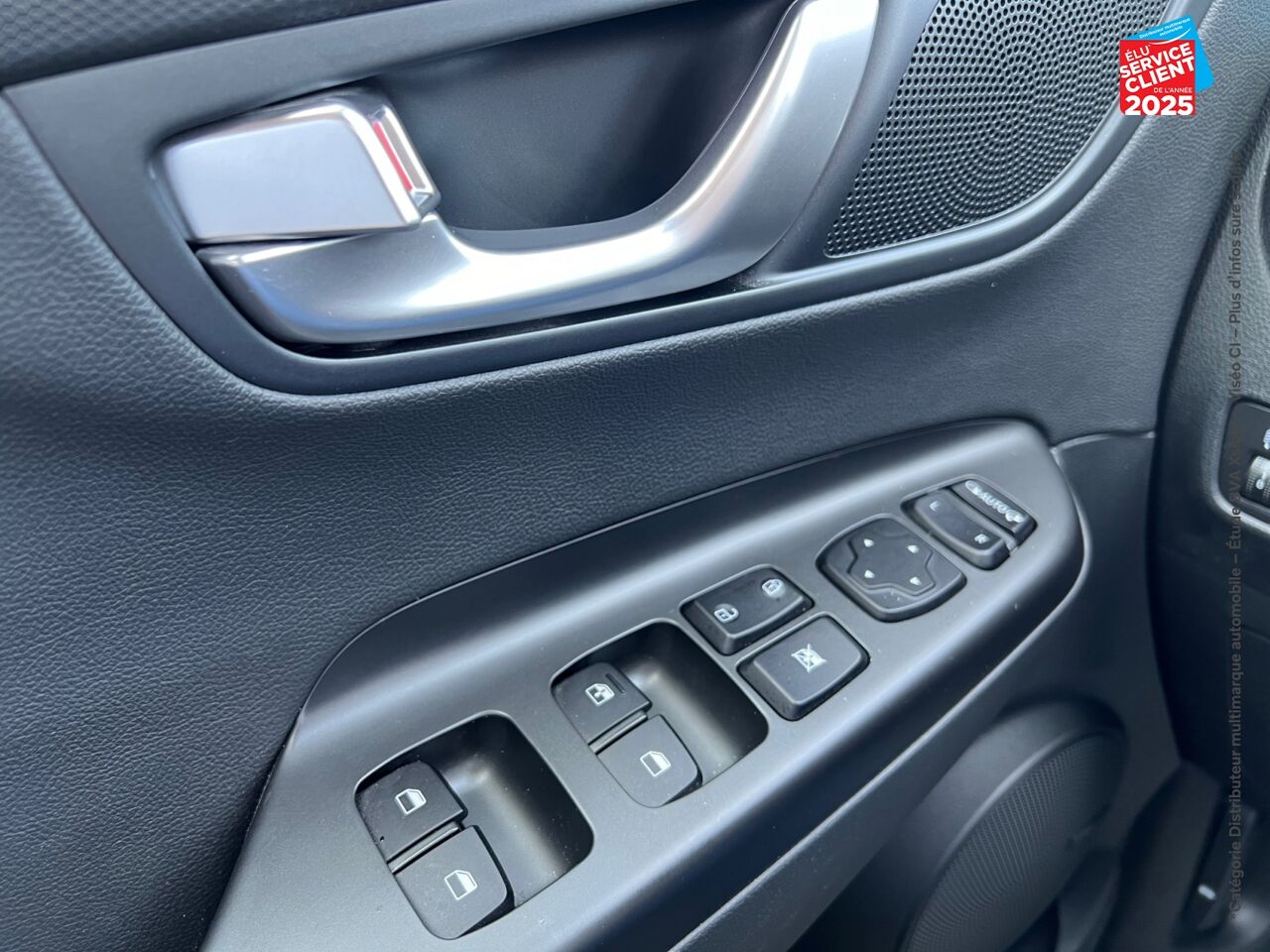 Véhicule d'occasion HYUNDAI KONA 1.6 GDI 141CH HYBRID EXECUTIVE DCT-6 SIEGES CHAUF/CUIR GPS CAMERA CARPLAY chez Hyundai Chalons